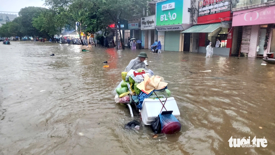 MƯA LỚN - Ảnh 3.