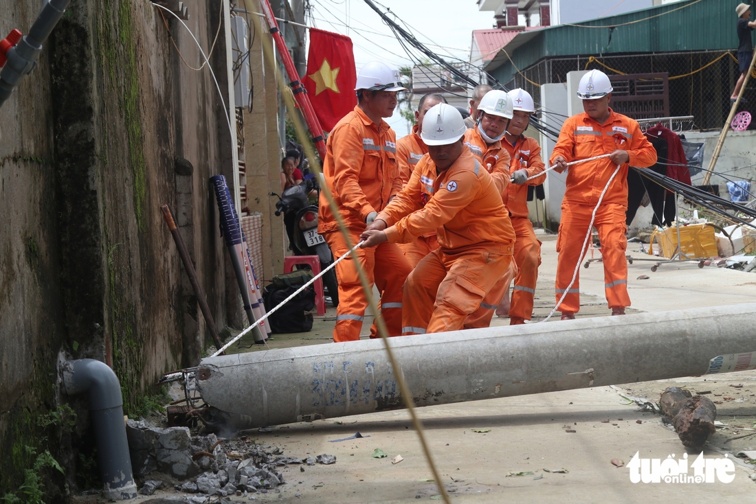 Nghệ An vừa khắc phục lũ sau bão Bualoi, vừa ứng phó bão Matmo   - Ảnh 14.