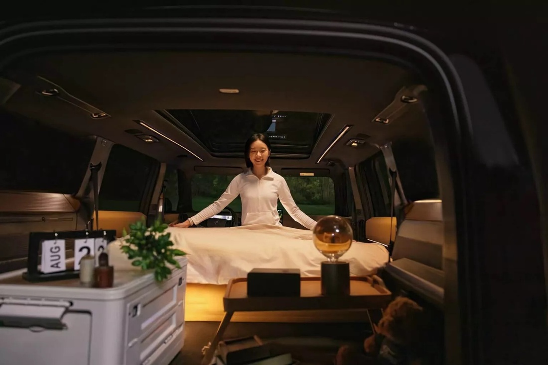 Nhà di động từ SUV địa hình ngang cỡ Land Cruiser: Bản điện chạy Hà Nội - Huế mới cần sạc - Ảnh 4.