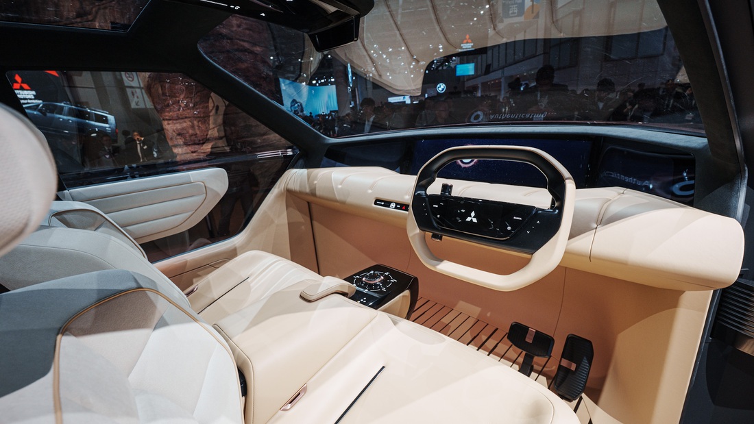 Mitsubishi Pajero Sport thế hệ mới sẽ như nhà di động với cả phòng tắm, động cơ hybrid cắm sạc - Ảnh 11.