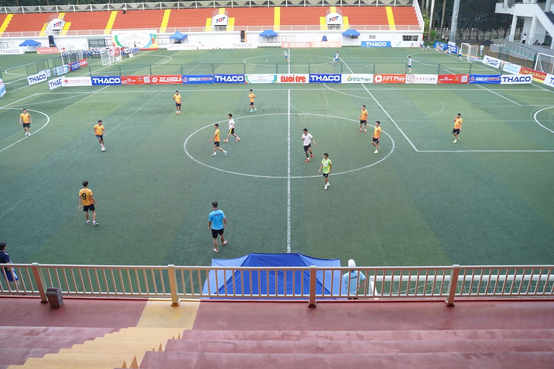 Các đội bóng nỗ lực tập luyện trước giờ khởi tranh VCK Giải bóng đá công nhân, viên chức Việt Nam - Ảnh 3.