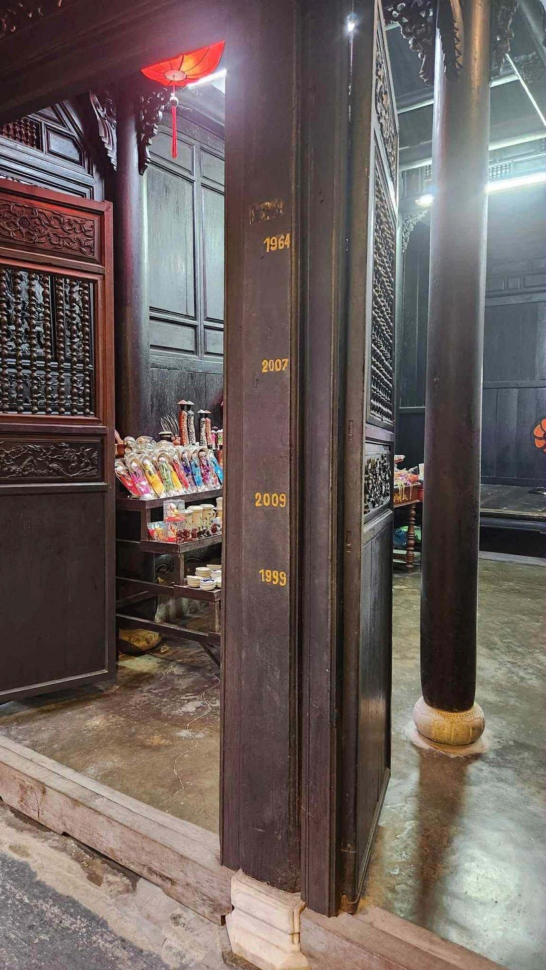 Người Hội An lấy sơn đánh dấu mốc kỷ lục lụt mới kể từ đại họa năm Thìn 1964 - Ảnh 2. Hội An - Ảnh 2.