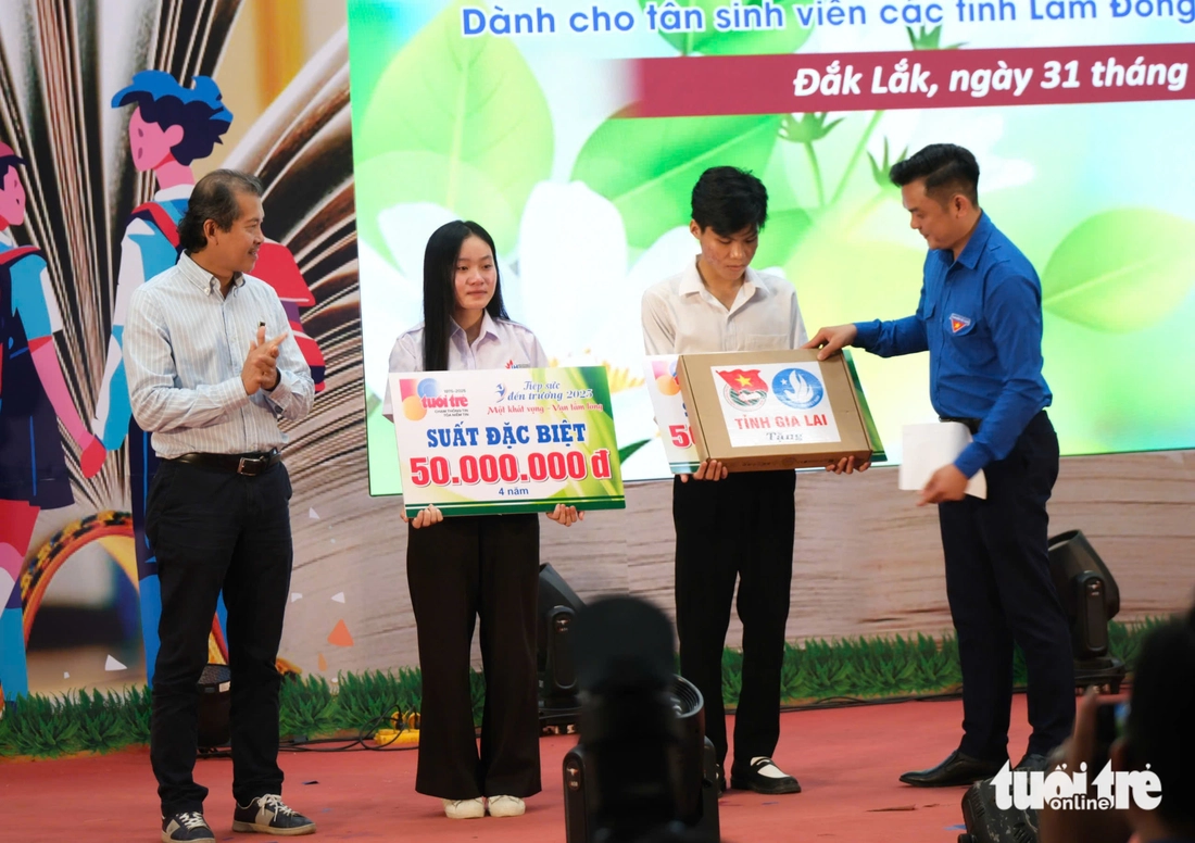 Tiếp sức đến trường - Ảnh 4.