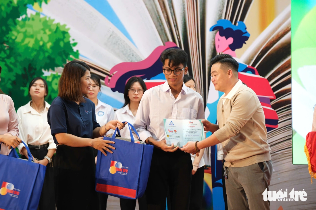 Tiếp sức đến trường - Ảnh 26.