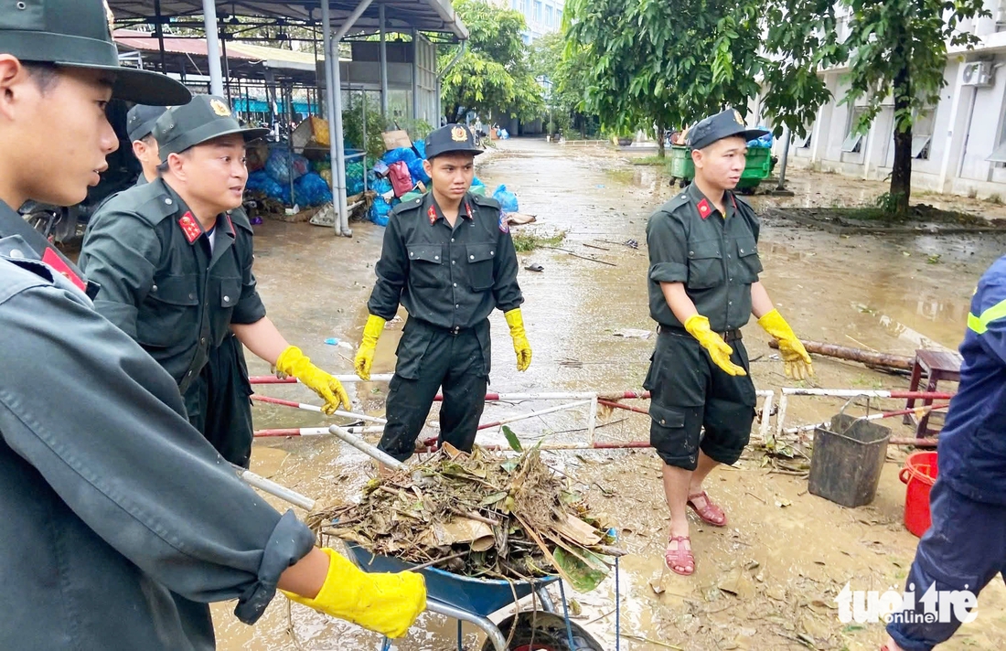 lũ dữ - Ảnh 13.