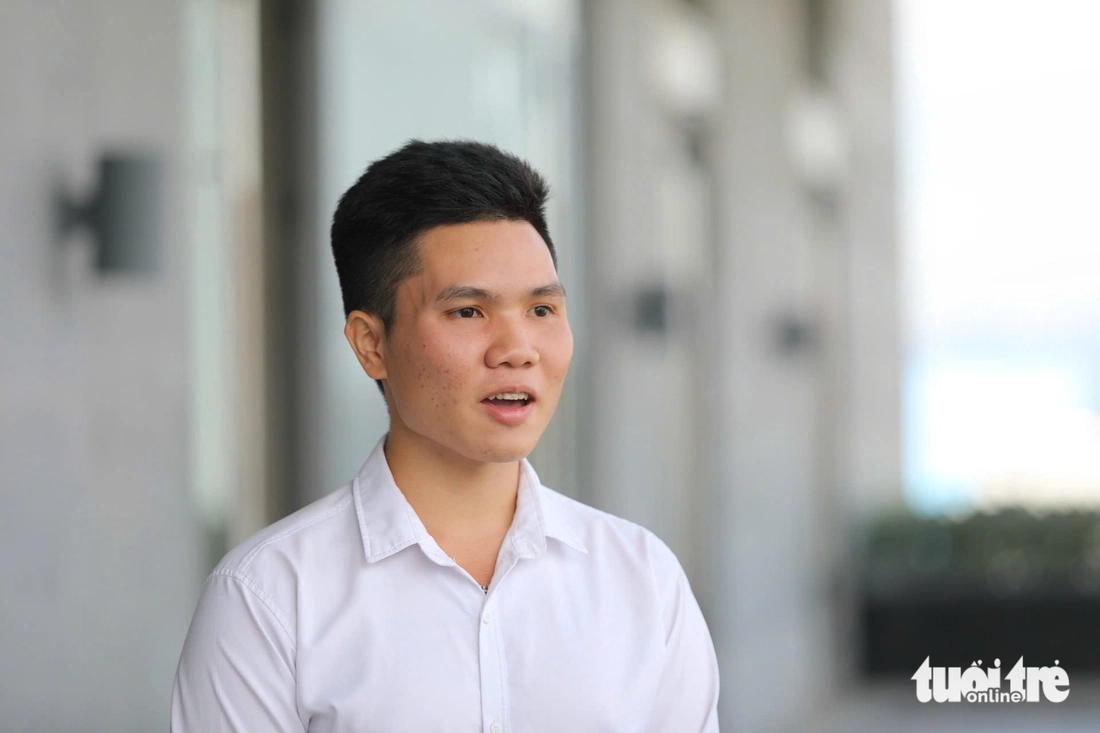 Nữ sinh mất hết cha mẹ: Bà nội 80 tuổi bị bệnh, mình dùng ít học bổng mua thuốc cho nội  - Ảnh 4.