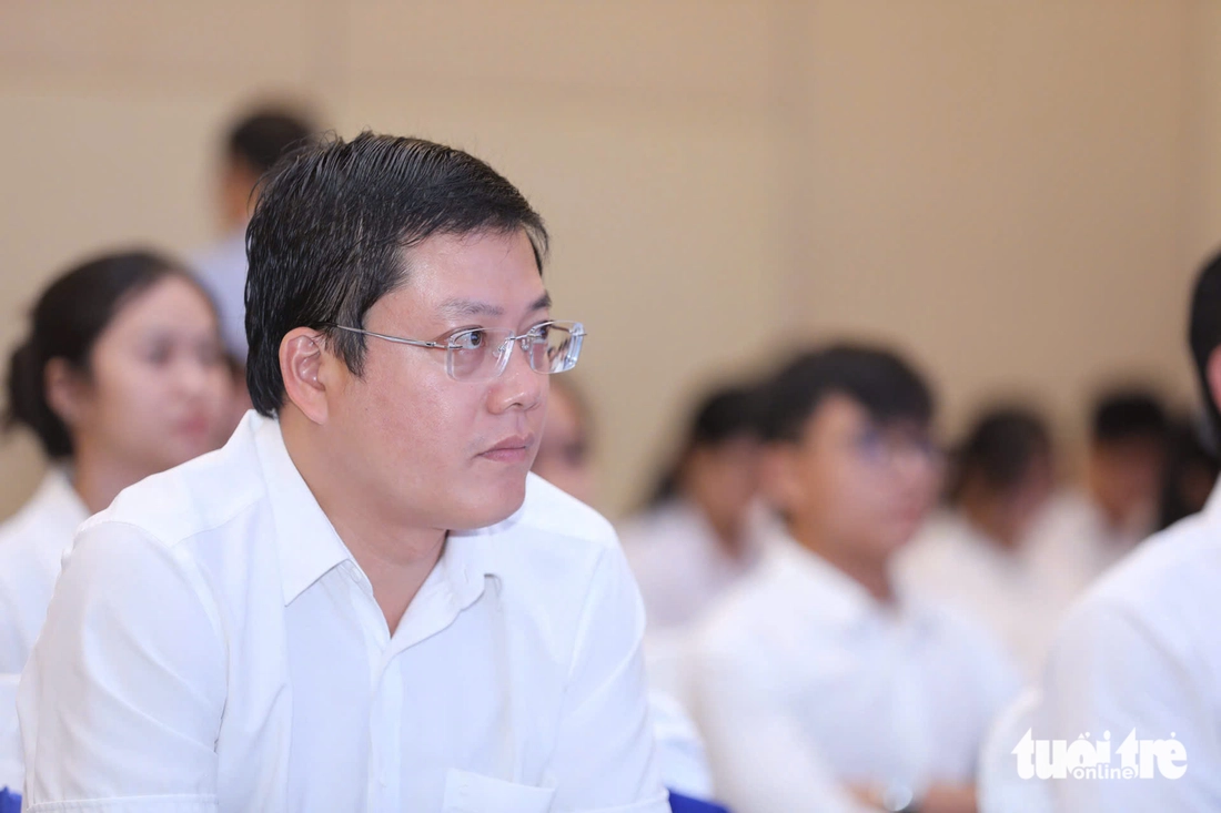 Sau tai nạn năm 17 tuổi phải ngồi xe lăn vĩnh viễn, Tuổi Trẻ tiếp sức Mơ đến trường sư phạm - Ảnh 9.