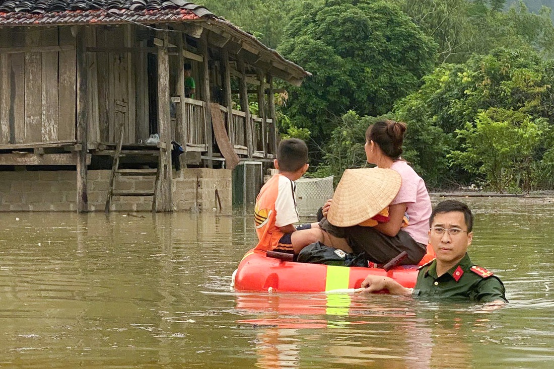 nước lũ - Ảnh 7.
