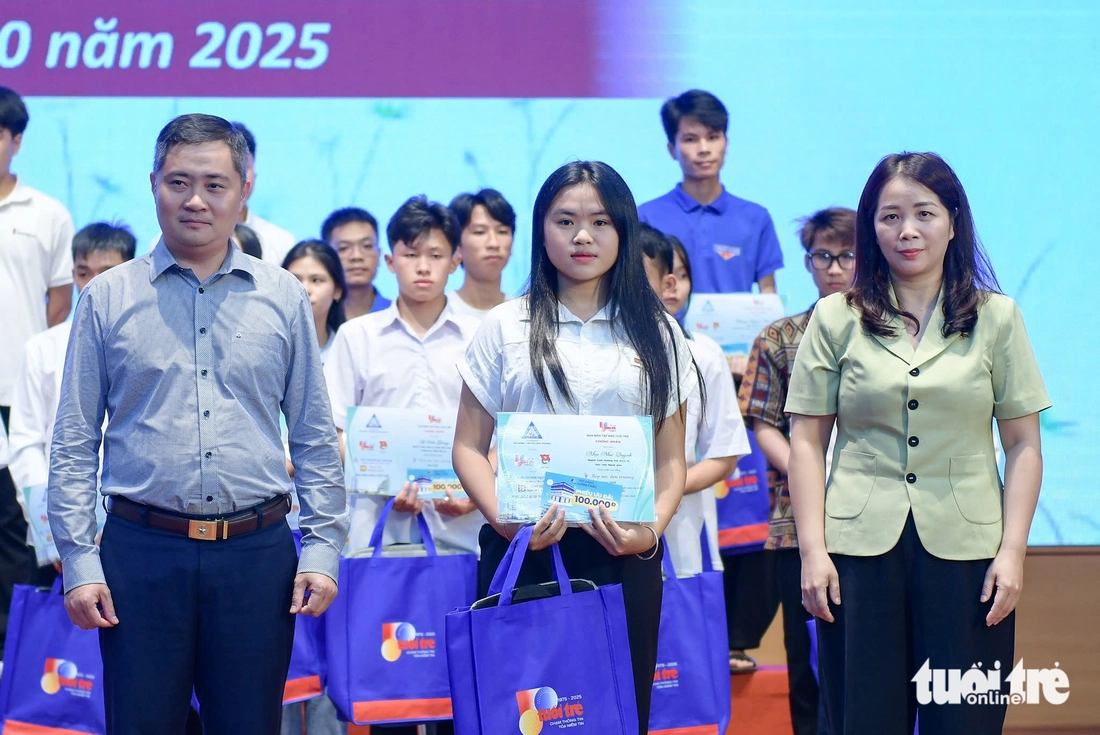 Tiếp sức đến trường - Ảnh 30.
