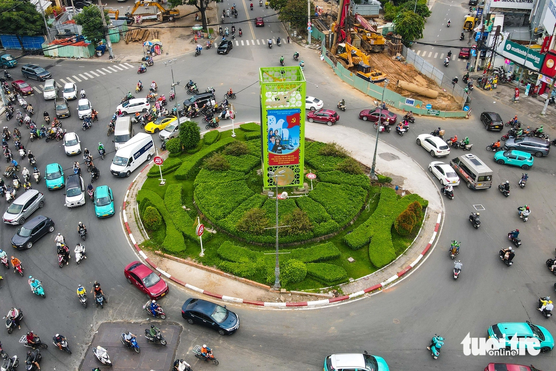 vòng xoay - Ảnh 1.