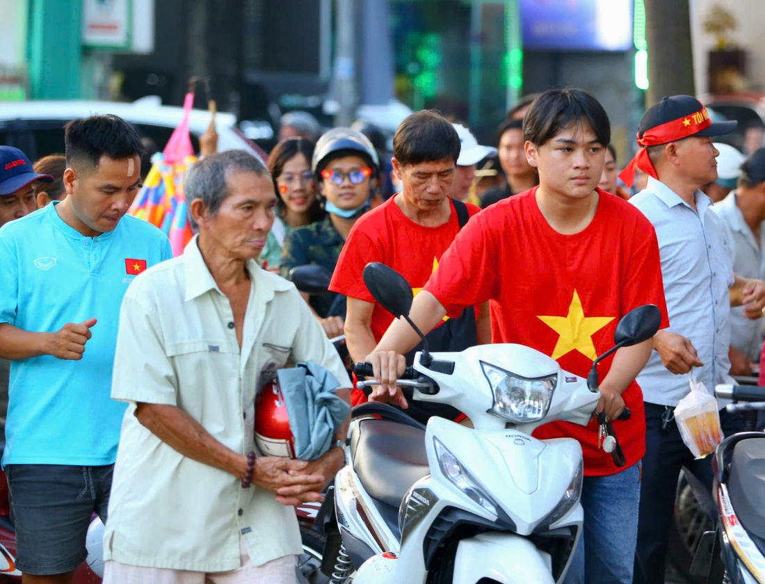 tuyển việt nam - Ảnh 1.