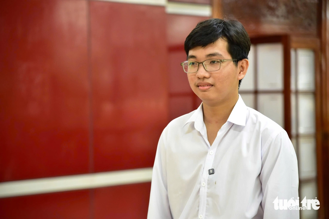 Tiếp sức đến trường cho tân sinh viên khó khăn ở Đồng Tháp và Vĩnh Long - Ảnh 2. tiếp sức đến trường - Ảnh 11.