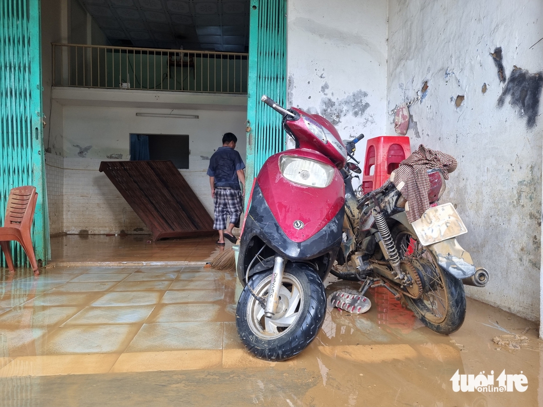 Đà Nẵng sẽ chi 200 tỉ đồng từ ngân sách thành phố hỗ trợ thiệt hại mưa lũ như thế nào? - Ảnh 1.