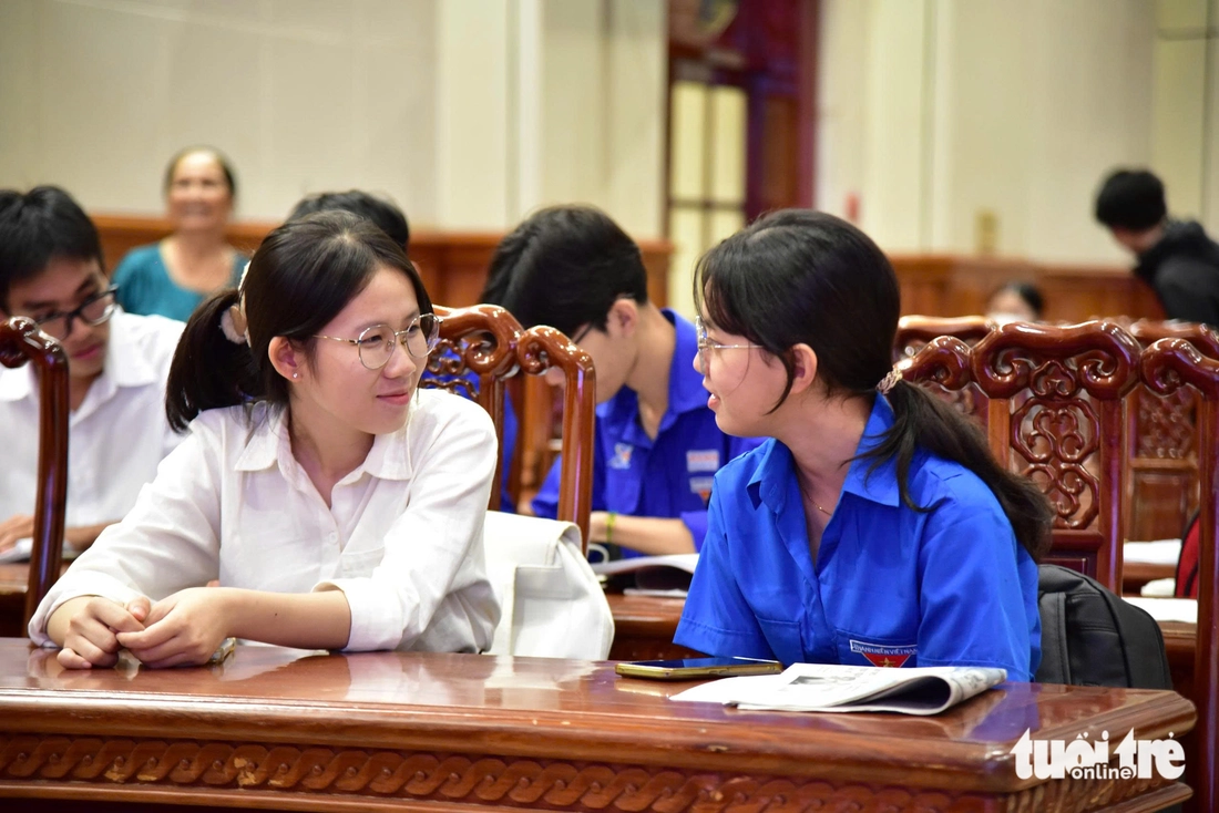 tiếp sức đến trường - Ảnh 1.