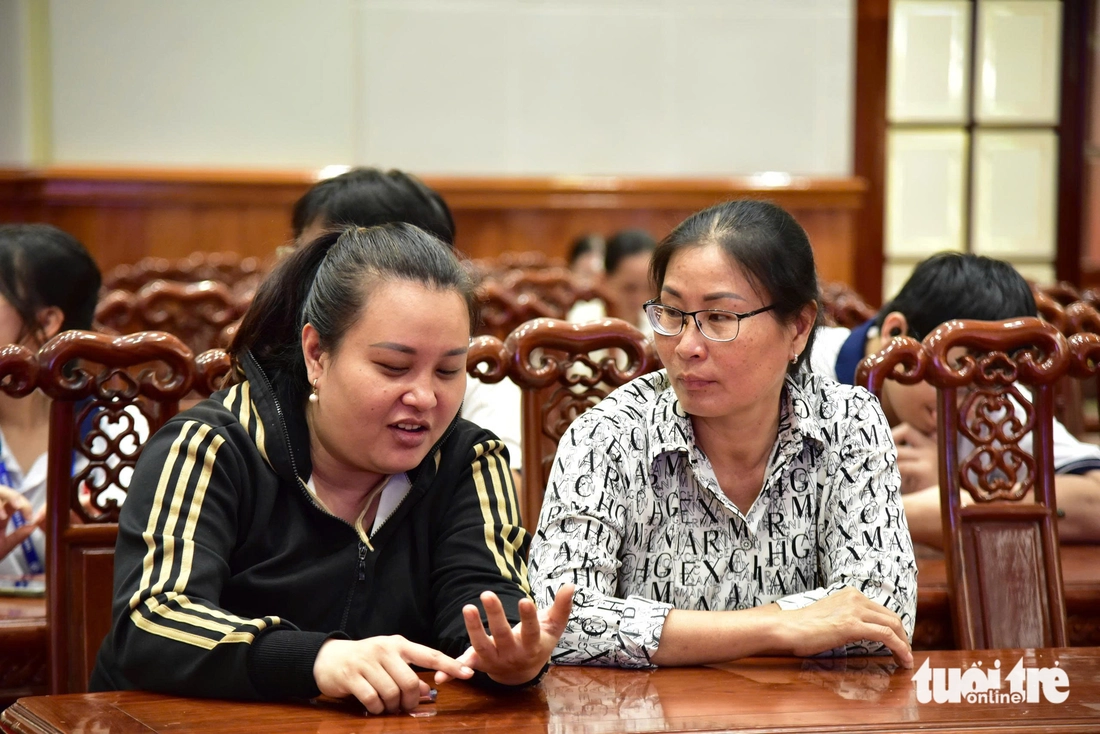 Đứa con cha mẹ bỏ lại đậu ĐH Kinh tế TP.HCM: Mình mượn tiền đi học nên nhận học bổng mừng lắm! - Ảnh 2. tiếp sức đến trường - Ảnh 2.