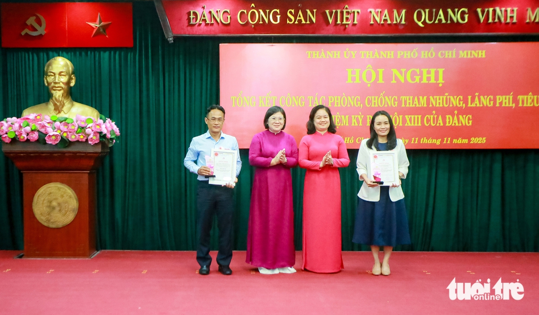 TP.HCM vinh danh 20 tác phẩm báo chí chống tham nhũng, lãng phí nổi bật - Ảnh 6.
