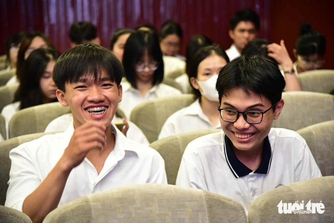 tiếp sức đến trường - Ảnh 2.