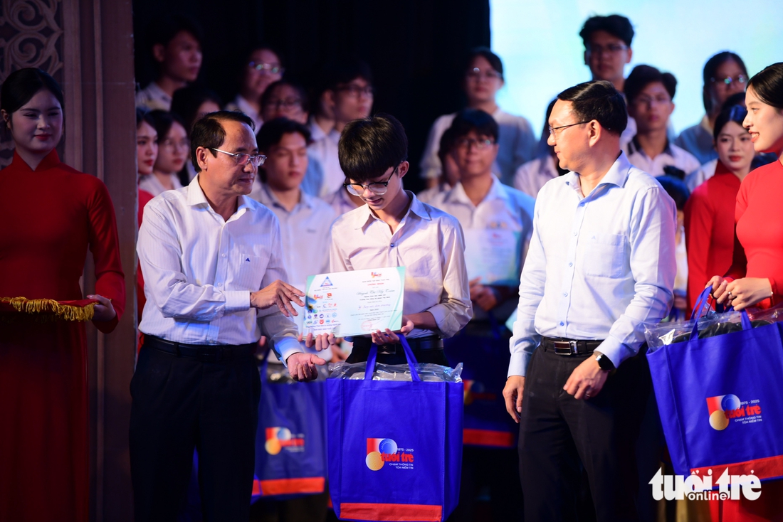 tiếp sức đến trường - Ảnh 28.