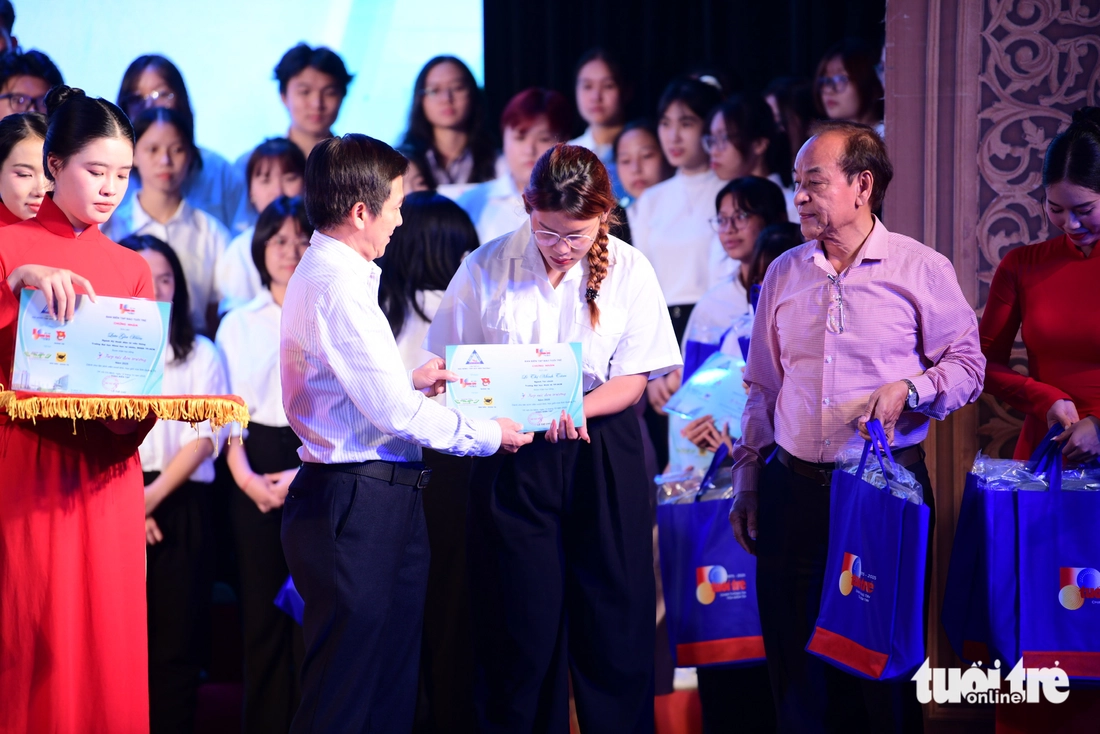 tiếp sức đến trường - Ảnh 48.