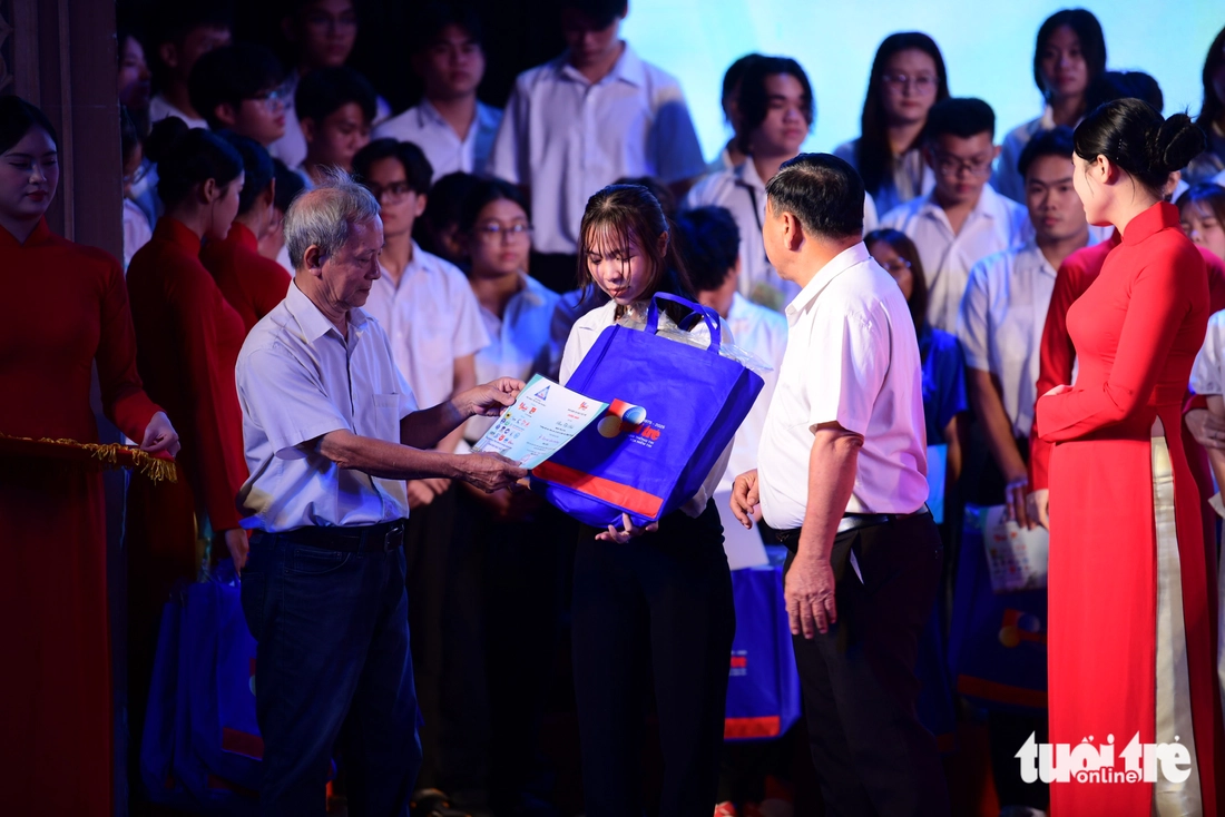 tiếp sức đến trường - Ảnh 49.