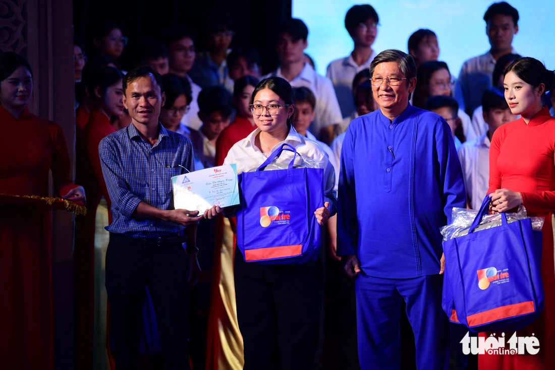 tiếp sức đến trường - Ảnh 50.