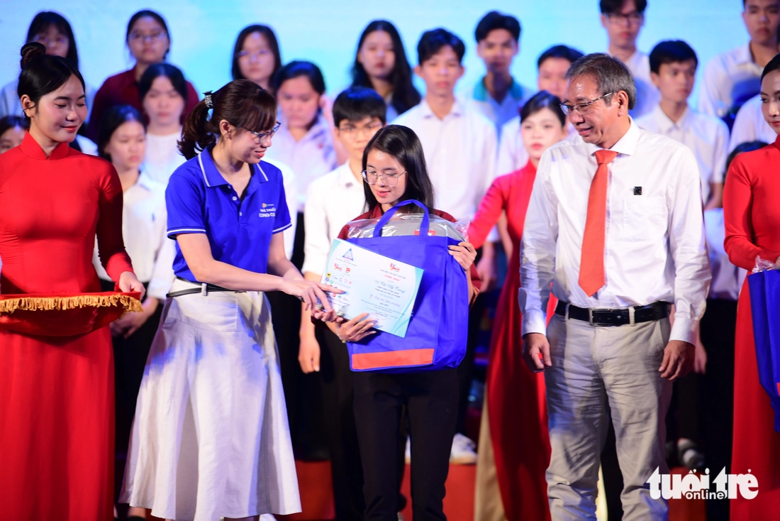 tiếp sức đến trường - Ảnh 54.