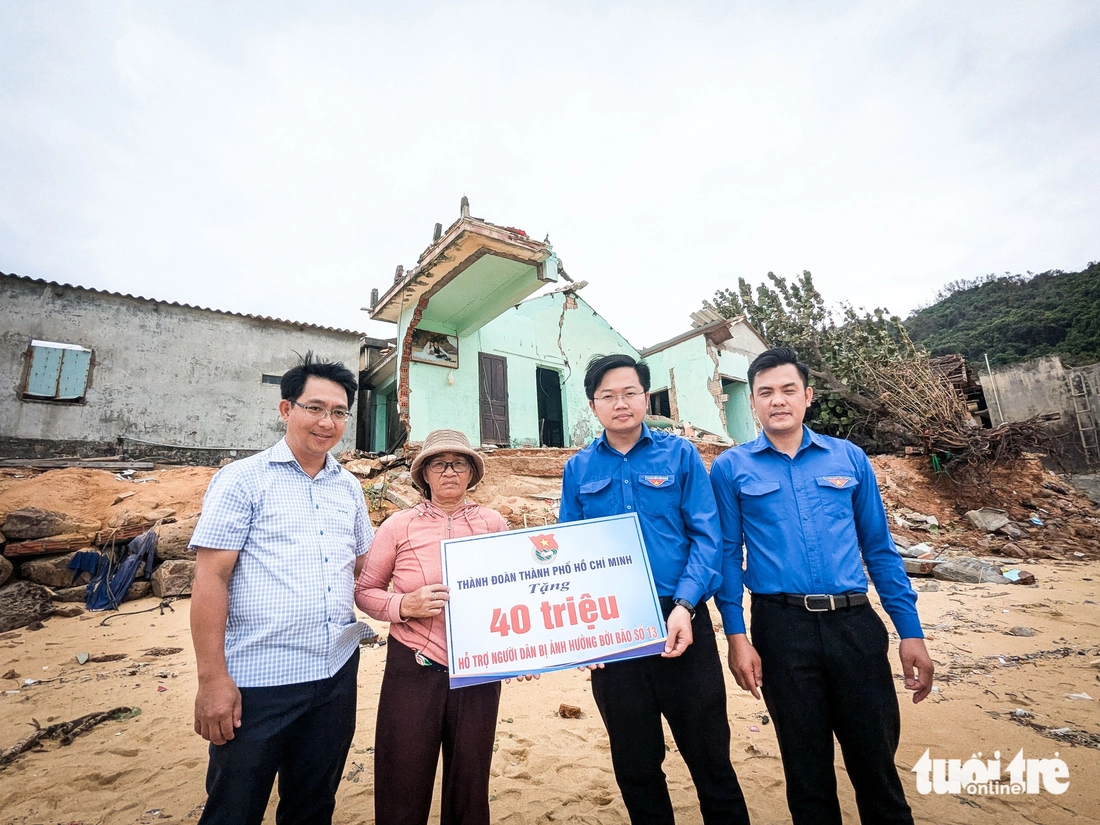 Thanh thiếu nhi TP.HCM gói ghém ân tình, gửi trao đồng bào tả tơi nơi tâm bão - Ảnh 1.