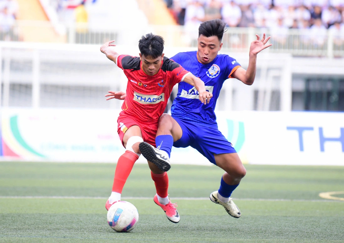 bóng đá công nhân - Ảnh 10.