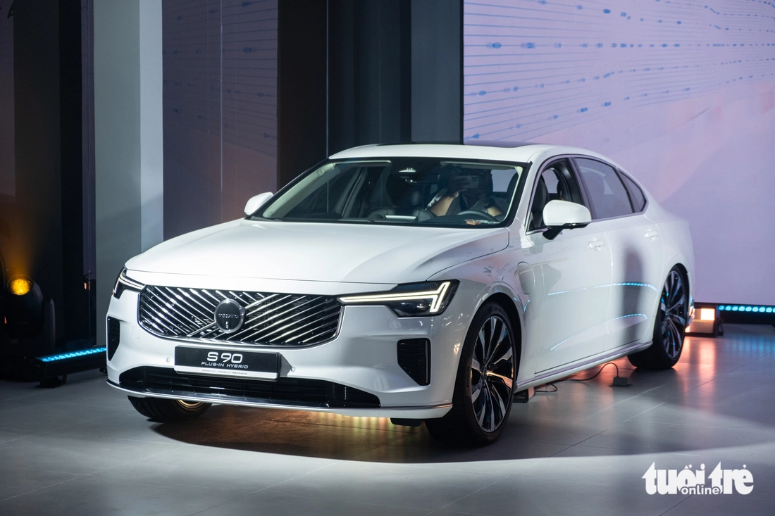 Volvo S90 - Ảnh 1.