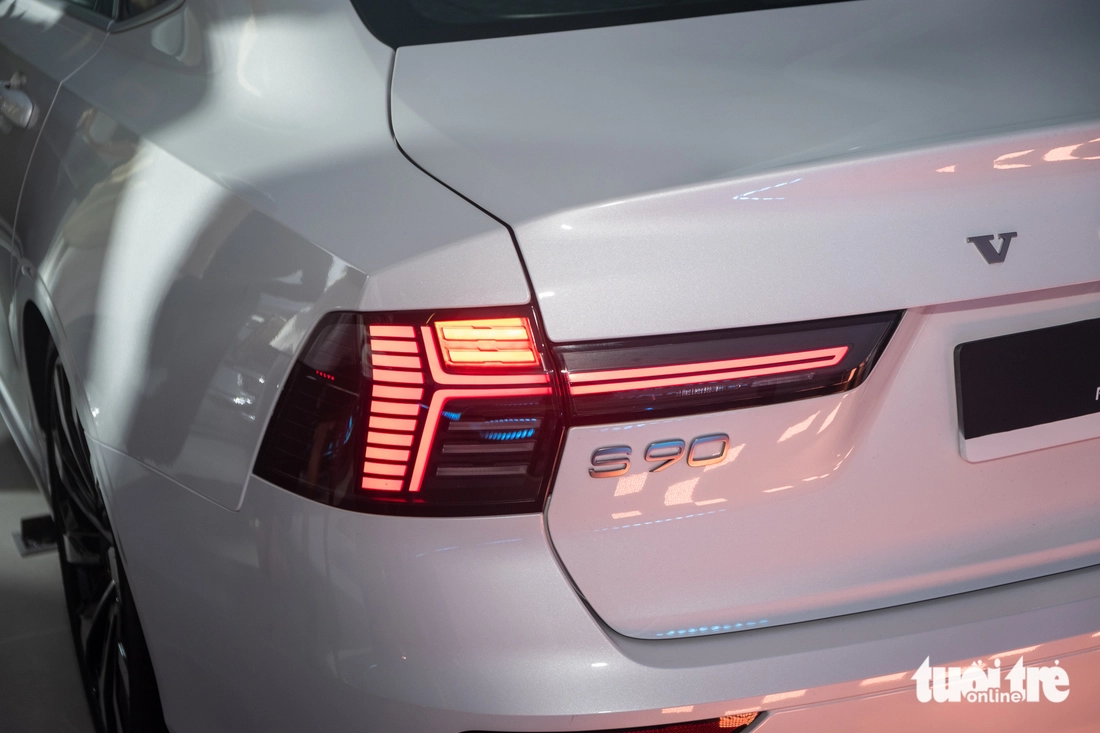 Volvo S90 - Ảnh 13.