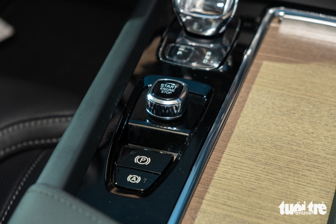 Volvo XC60 - Ảnh 10.