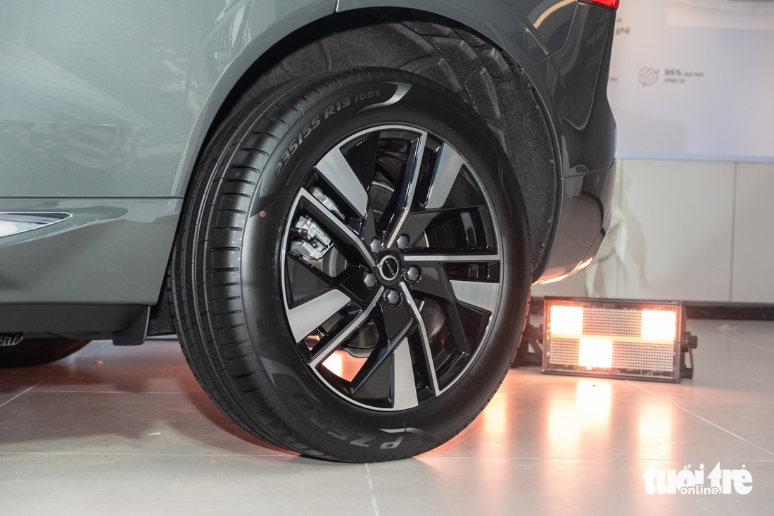 Volvo XC60 - Ảnh 11.