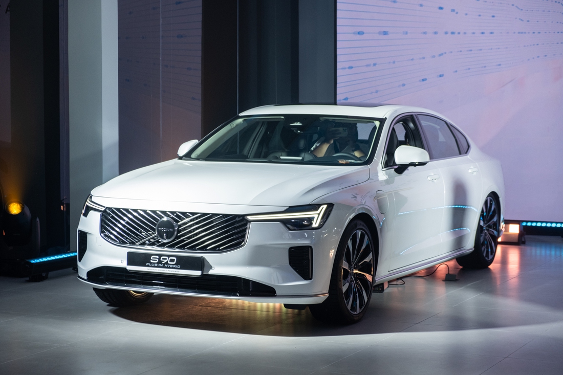 Loạt xe hybrid ra mắt Việt Nam 2025: Nhiều chiếc đi cả trăm km không cần xăng - Ảnh 6.