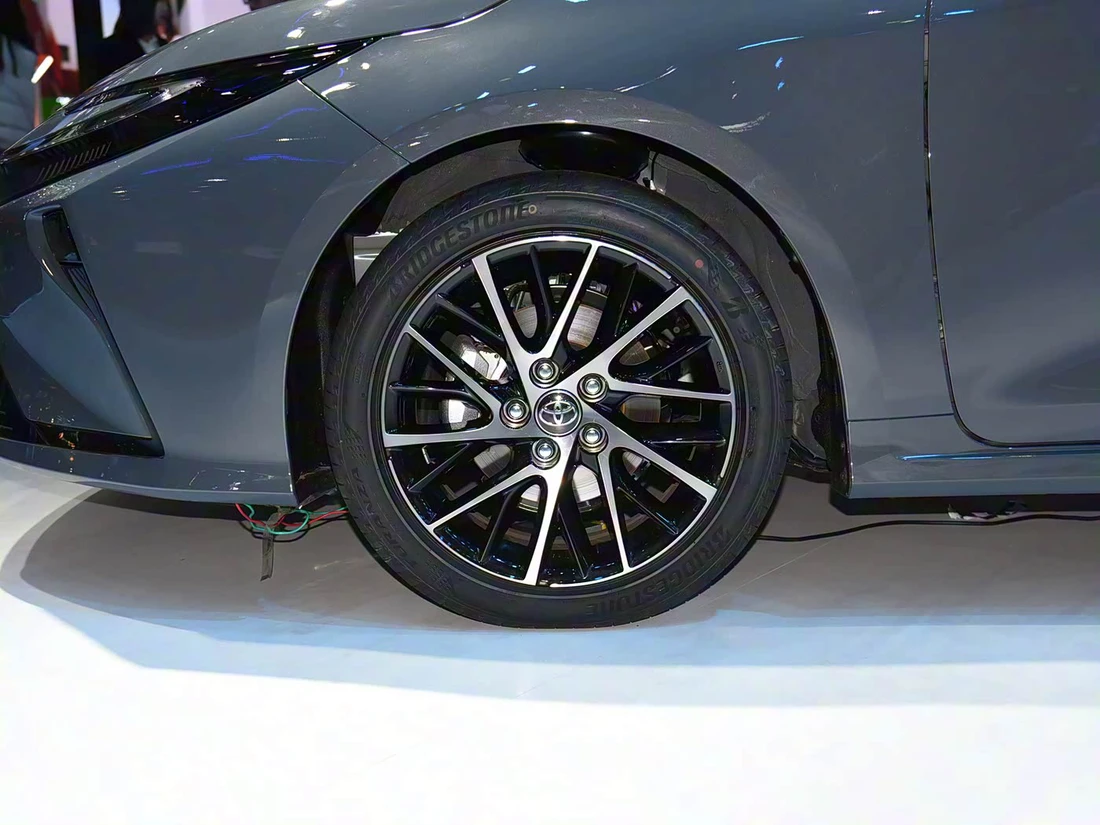 Toyota Corolla Altis 2026 ra mắt: Có chi tiết như Camry, Lexus, về Việt Nam có thể làm khó Civic - Ảnh 3.