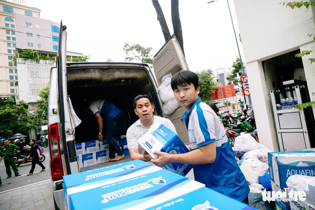 cứu trợ - Ảnh 3.