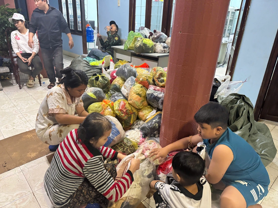 cứu trợ - Ảnh 11.