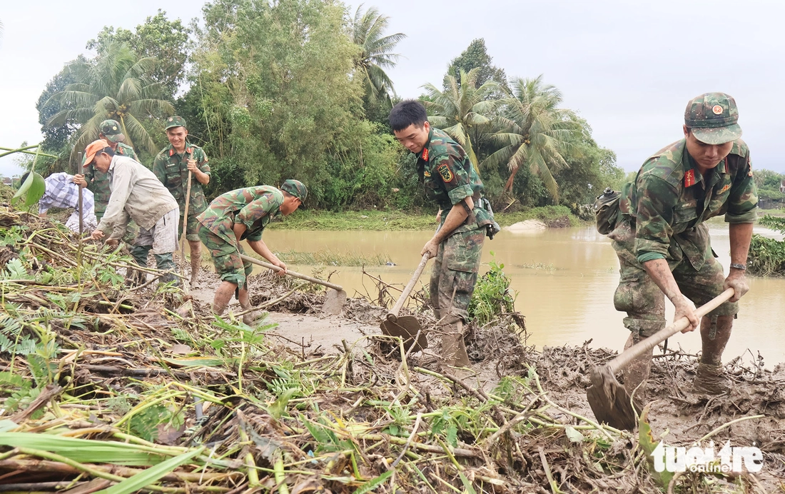 giúp dân - Ảnh 1.