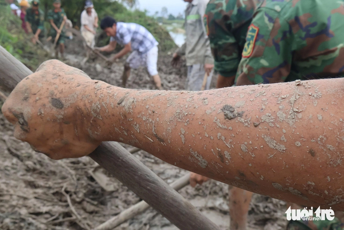 giúp dân - Ảnh 6.