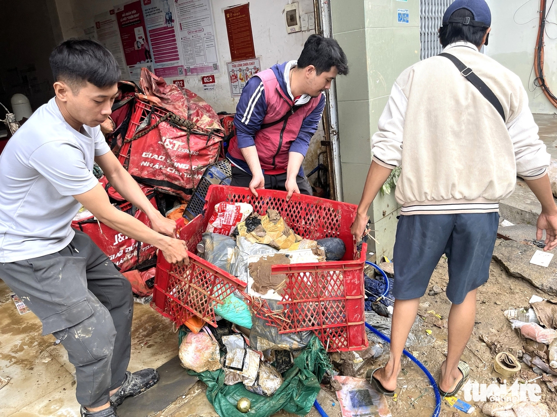 lụt lịch sử - Ảnh 12.