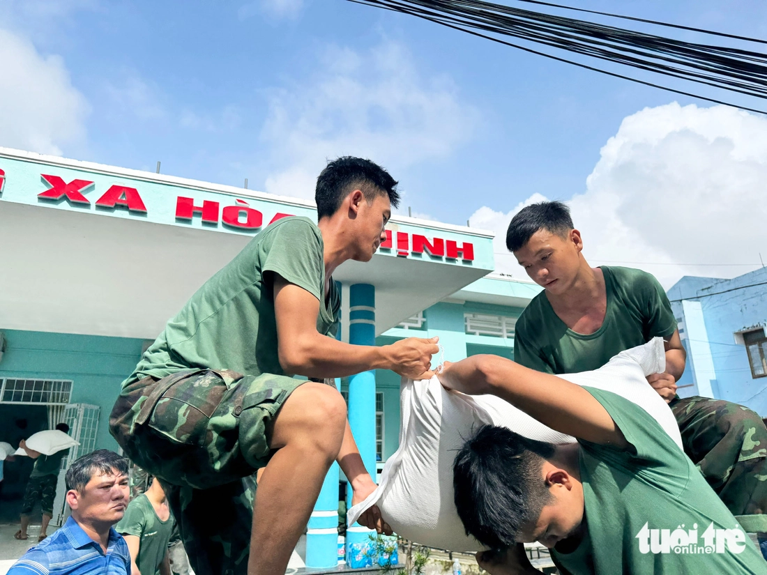 rốn lũ Hòa Thịnh - Ảnh 11.