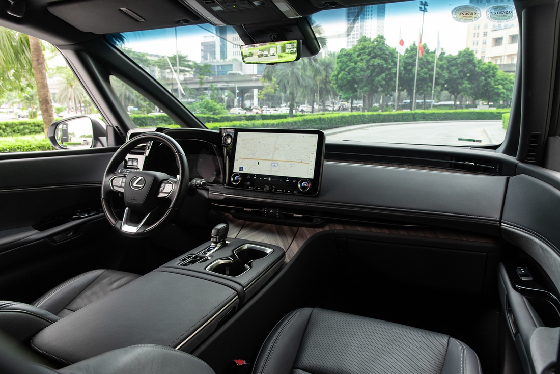 Lexus LM 500h - Ảnh 8.