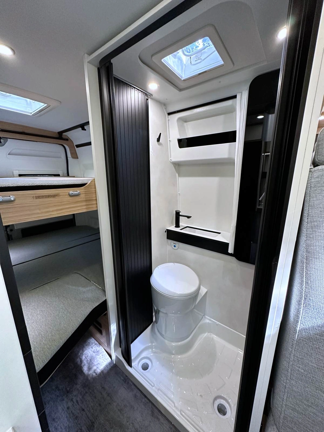 nhà di động - Ảnh 8.