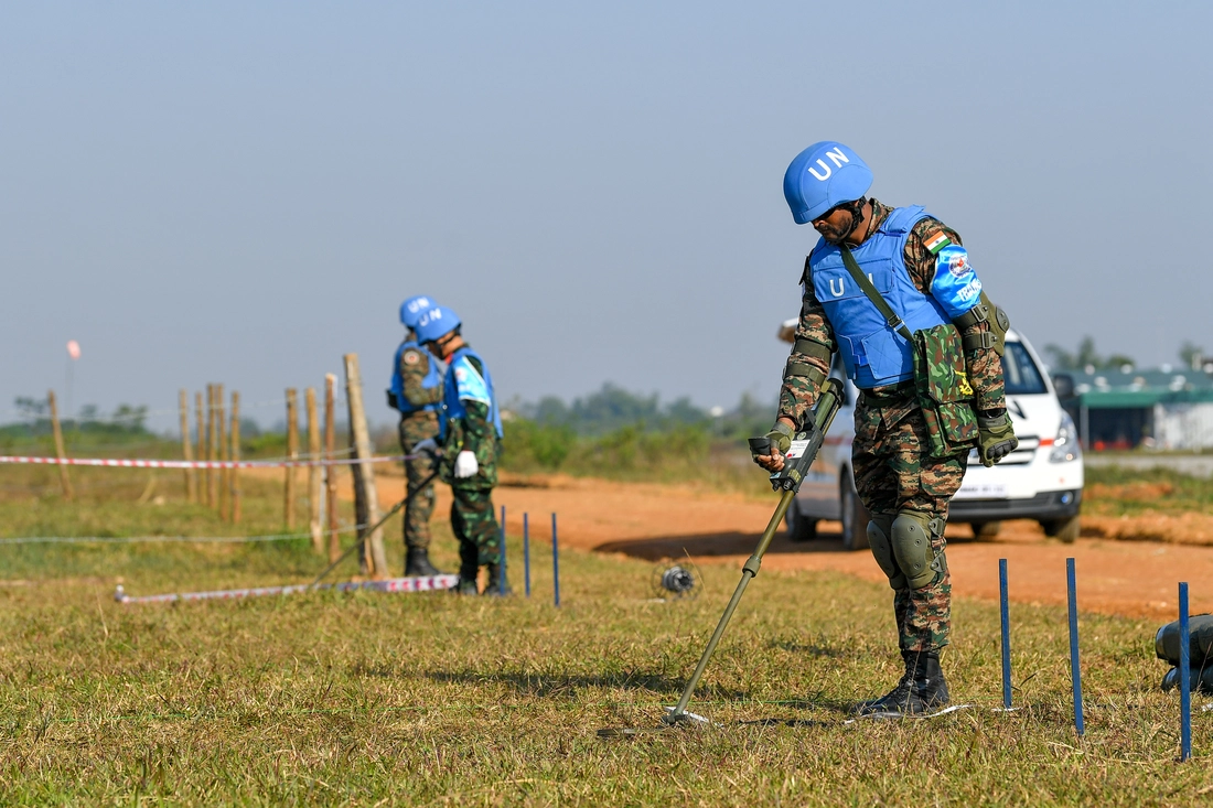 Việt Nam - Ấn Độ diễn tập thực địa với sự tham gia của trực thăng, flycam - Ảnh 3.