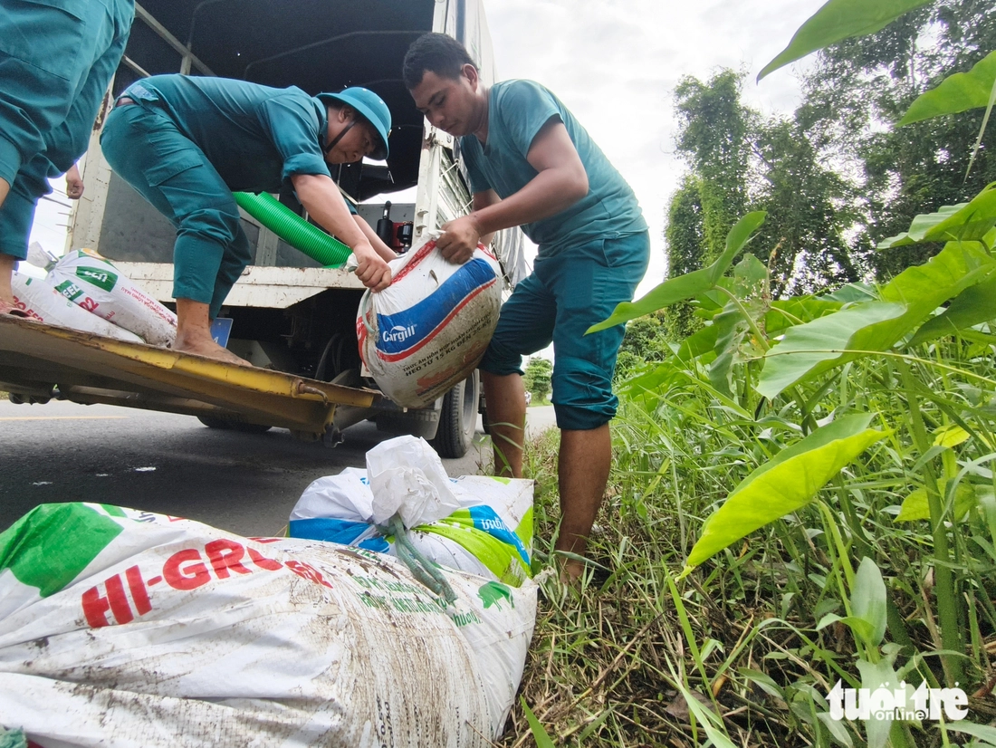 triều cường - Ảnh 1.