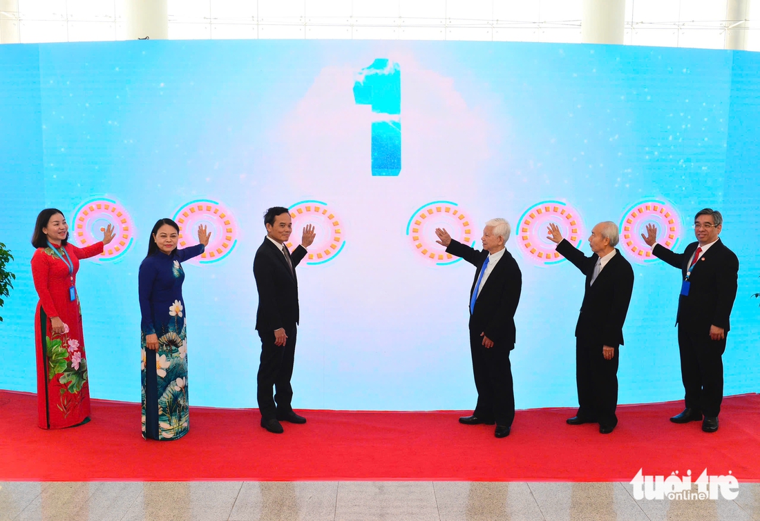 Ra mắt ứng dụng An sinh xã hội số TP.HCM để quản lý người thụ hưởng khoa học, minh bạch - Ảnh 1.