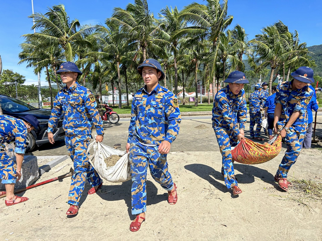 thanh niên - Ảnh 2.