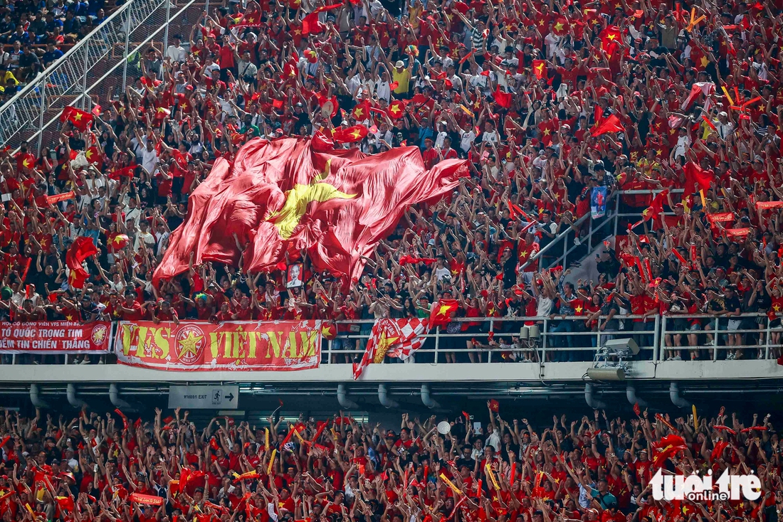 Khoảnh khắc xúc động mừng chức vô địch ASEAN Cup 2024 của tuyển Việt Nam - Ảnh 7.