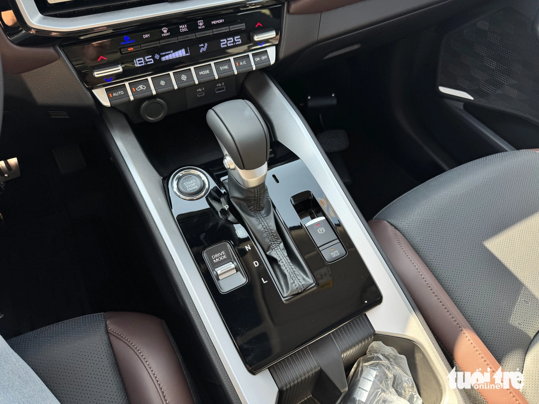 Mitsubishi Destinator - Ảnh 15.