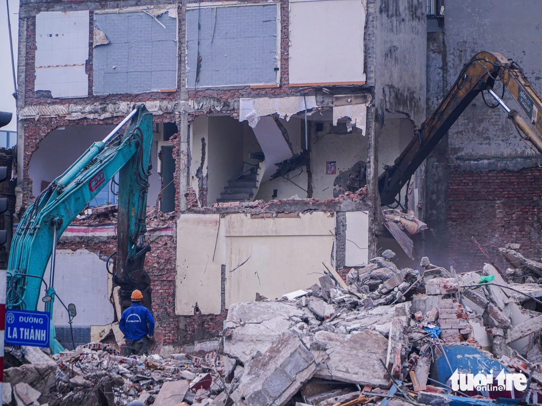 Đê La Thành - Ảnh 2.