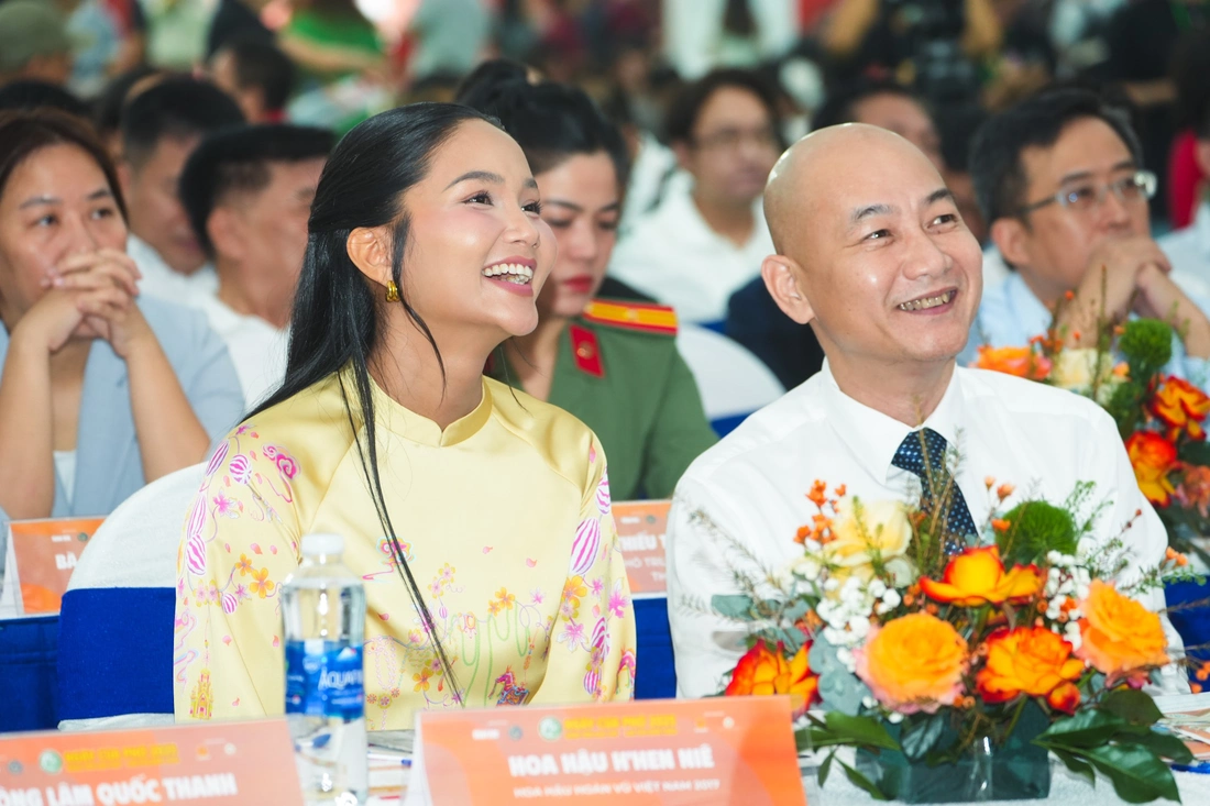 Khai mạc Ngày của Phở: Hai ngày thơm nức mùi phở khắp vùng miền ở TP.HCM bắt đầu - Ảnh 4. Ngày của Phở - Ảnh 12.